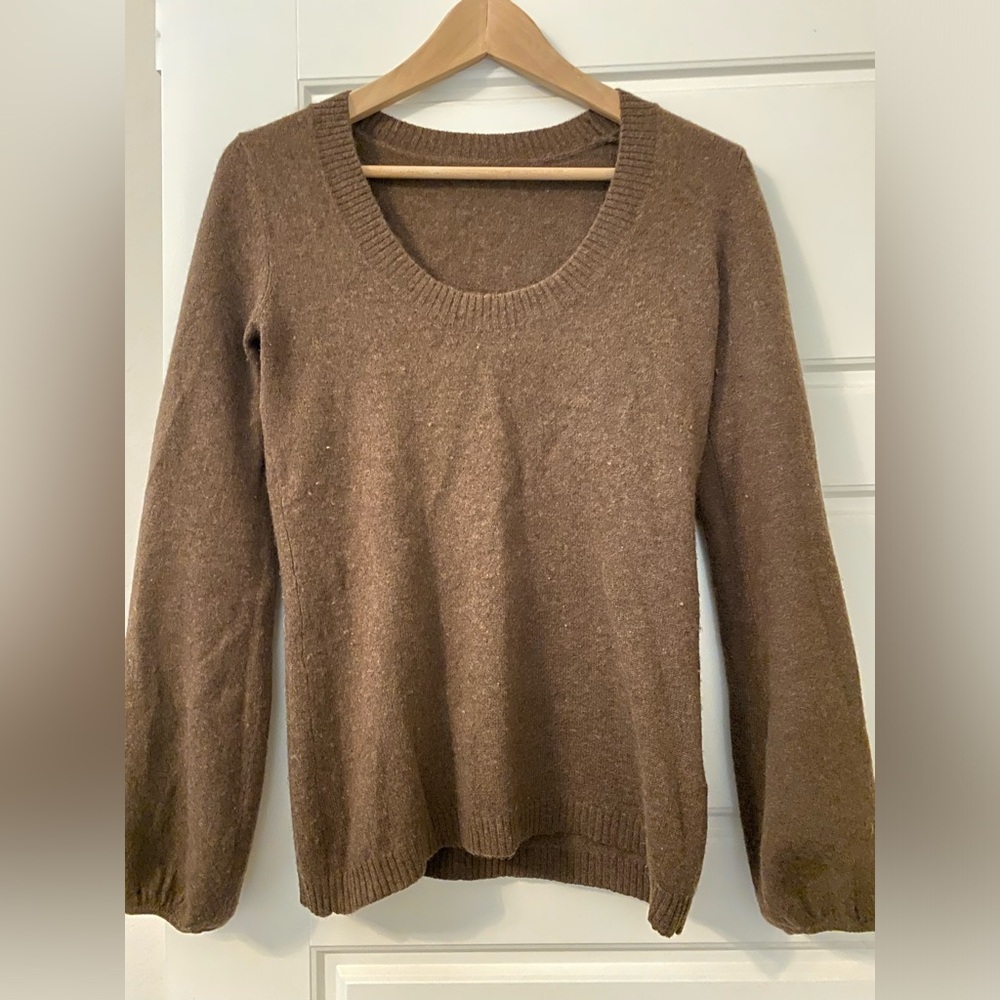 Cashmere sweater in light brown, size S